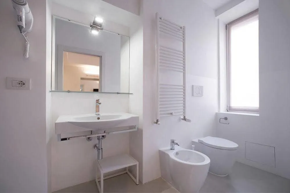 Hotel Villino Milano 2*,  Italia
