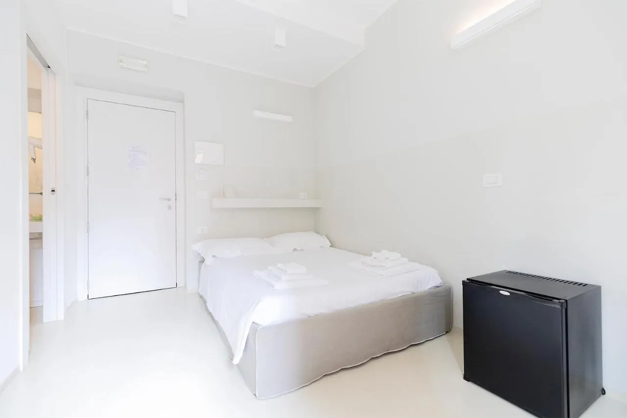 Hotel Villino Milano 2*,  Italia